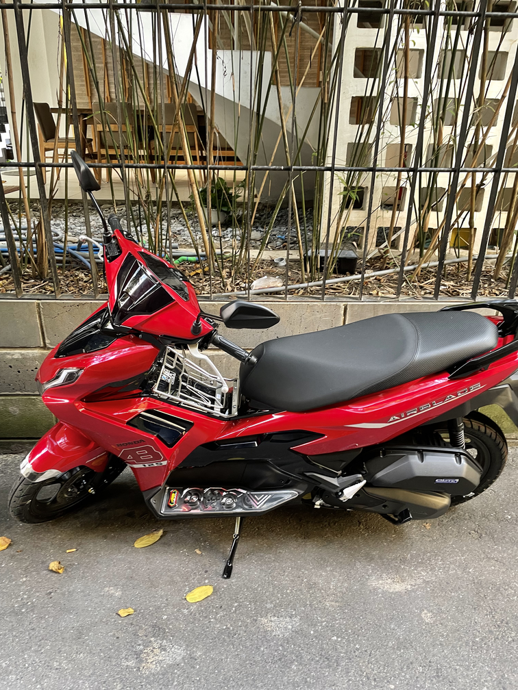 Motorbike for rent, Air Blade 1