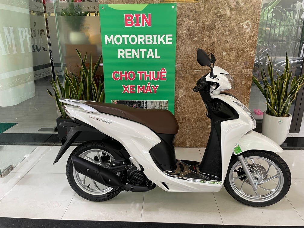 Motorbike for rent, Vision 1