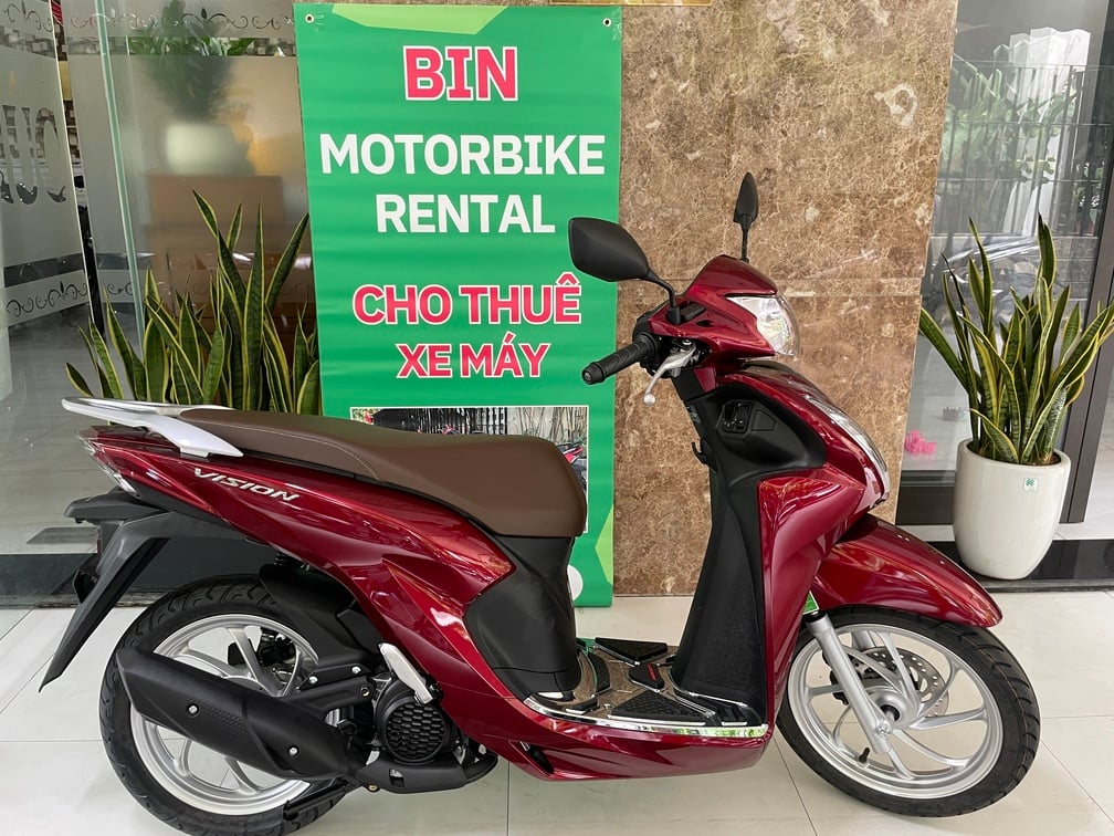 Motorbike for rent, Vision 1